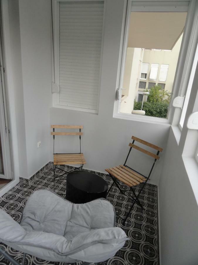 Ideal Location Split Apartments Екстер'єр фото